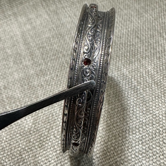 Passage to Israel, spinner bangle bracelet, Garnet, 925 Sterling silver  - Picture 11 of 16